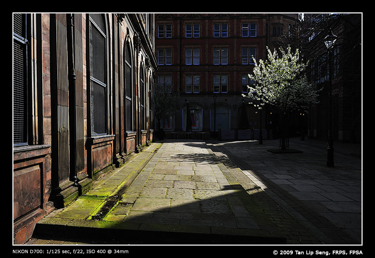 2009 29 03 11 04 UK 1668