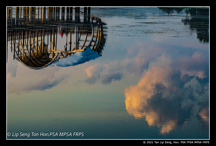 Awesome Reflection Of An Icon – lipseng's Photo Art Gallery